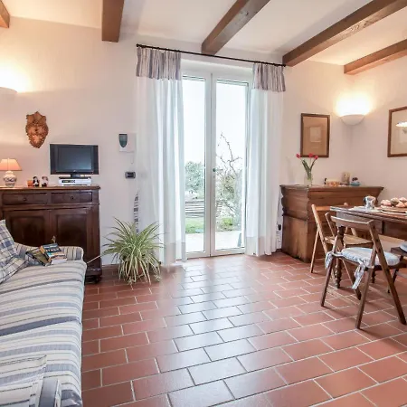 Olindia By Interhome